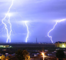 New alarms warn park-goers of lightning